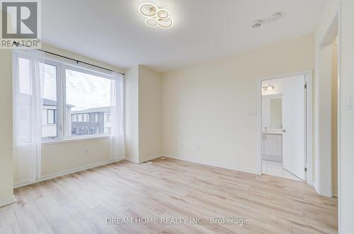 99 Crimson Forest Drive, Vaughan, ON - Indoor Photo Showing Other Room