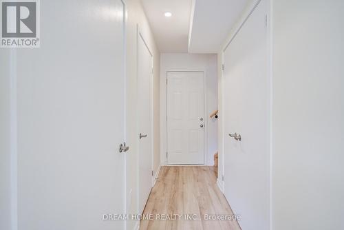 99 Crimson Forest Drive, Vaughan, ON - Indoor Photo Showing Other Room