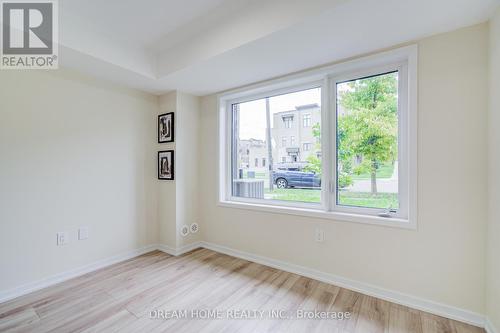 99 Crimson Forest Drive, Vaughan, ON - Indoor Photo Showing Other Room