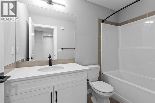 191 Belvedere Crescent Se, Calgary, AB - Indoor Photo Showing Bathroom