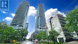 2201 - 161 ROEHAMPTON AVENUE  Toronto, ON M4P 0C8