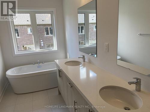 36 John Canning Way E, Markham, ON - Indoor Photo Showing Bathroom