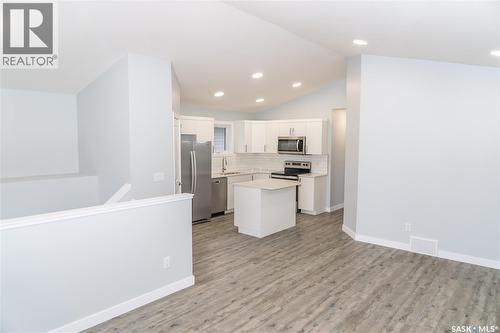 366 Stehwien Street, Saskatoon, SK - Indoor Photo Showing Kitchen