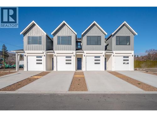 194 Maple Place Unit# 4, Oliver, BC - Outdoor With Facade