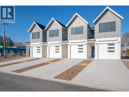 194 Maple Place Unit# 4, Oliver, BC - Outdoor