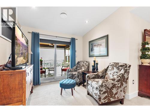 3005 Juniper Drive, Penticton, BC - Indoor