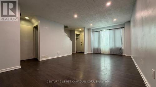 8 - 45 Gatewood Place, London East (East A), ON - Indoor Photo Showing Other Room