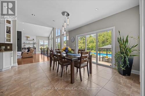 1610 Linkland Court, Ottawa, ON - Indoor Photo Showing Dining Room
