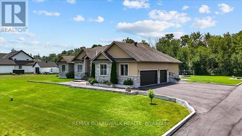 1610 Linkland Court, Ottawa, ON - Outdoor