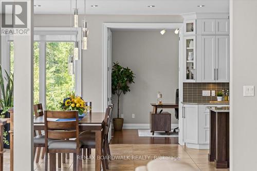 1610 Linkland Court, Ottawa, ON - Indoor Photo Showing Dining Room
