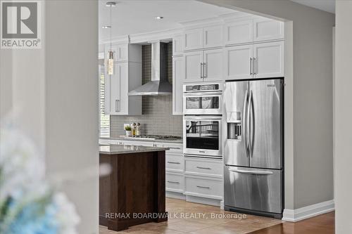 1610 Linkland Court, Ottawa, ON - Indoor Photo Showing Kitchen
