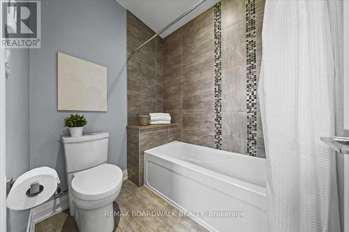 1610 Linkland Court, Ottawa, ON - Indoor Photo Showing Bathroom