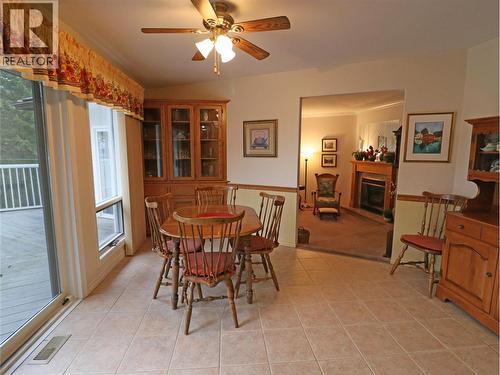 179/173 Chase Road, Christina Lake, BC - Indoor Photo Showing Dining Room