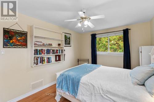 14 Lee Avenue, Bradford West Gwillimbury, ON - Indoor Photo Showing Bedroom