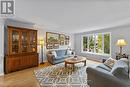 14 Lee Avenue, Bradford West Gwillimbury, ON  - Indoor Photo Showing Living Room 