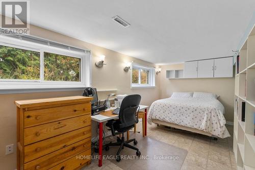 14 Lee Avenue, Bradford West Gwillimbury, ON - Indoor Photo Showing Bedroom