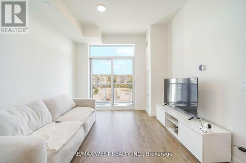 1101 - 50 Upper Mall Way, Vaughan, ON - Indoor