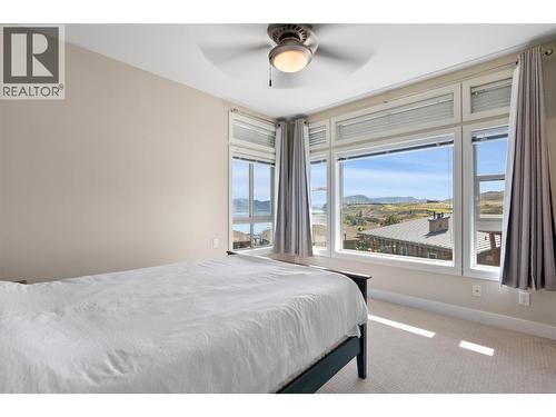 175 Holloway Drive Unit# 49, Kamloops, BC - Indoor Photo Showing Bedroom