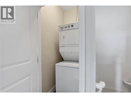 175 Holloway Drive Unit# 49, Kamloops, BC - Indoor Photo Showing Laundry Room