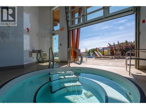 175 Holloway Drive Unit# 49, Kamloops, BC - Indoor Photo Showing Other Room With In Ground Pool