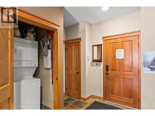 5050 Snowbird Way Unit# 306, Big White, BC - Indoor Photo Showing Laundry Room