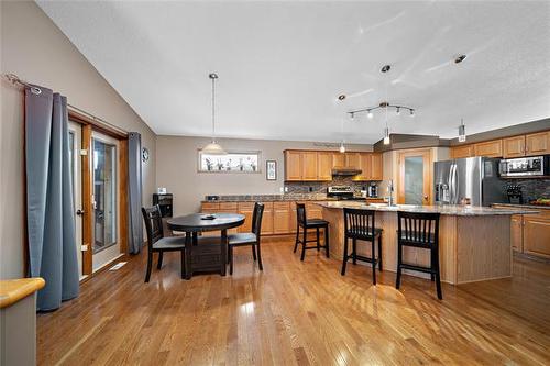 953 Aldgate Rd, Winnipeg, MB 