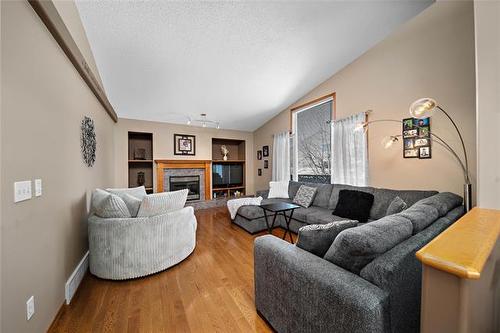 953 Aldgate Rd, Winnipeg, MB 