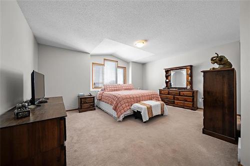 953 Aldgate Rd, Winnipeg, MB 