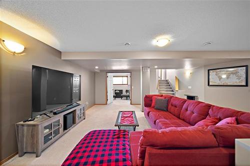 953 Aldgate Rd, Winnipeg, MB 