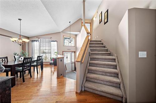 953 Aldgate Rd, Winnipeg, MB 