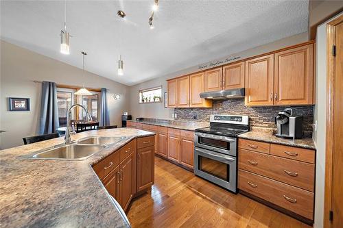 953 Aldgate Rd, Winnipeg, MB 