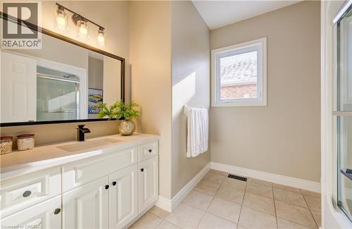 31 Fall Harvest Drive, Kitchener, ON - Indoor Photo Showing Bathroom