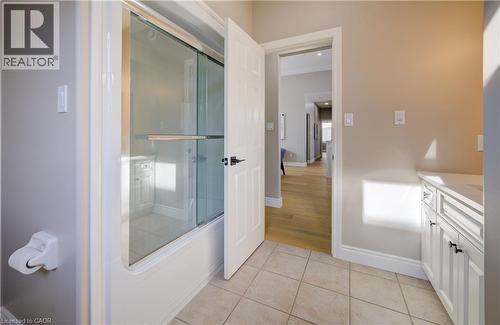31 Fall Harvest Drive, Kitchener, ON - Indoor Photo Showing Bathroom