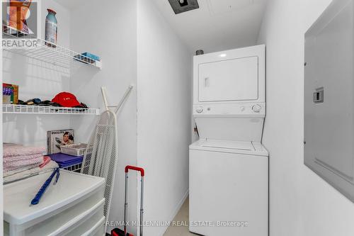 2302 - 35 Finch Avenue, Toronto, ON - Indoor Photo Showing Laundry Room