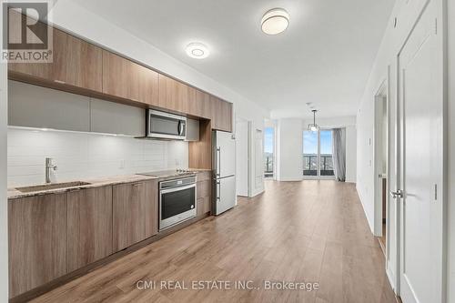 3317 - 585 Bloor Street E, Toronto, ON - Indoor Photo Showing Kitchen With Upgraded Kitchen