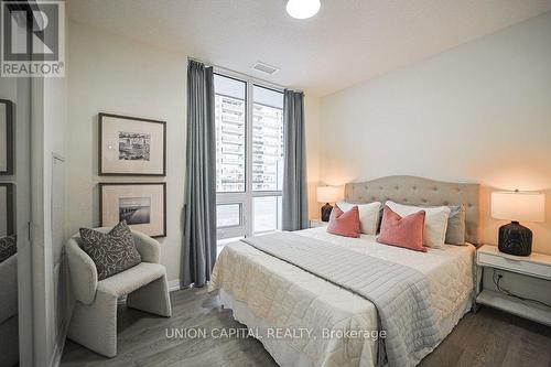 507 - 101 Erskine Avenue, Toronto, ON - Indoor Photo Showing Bedroom