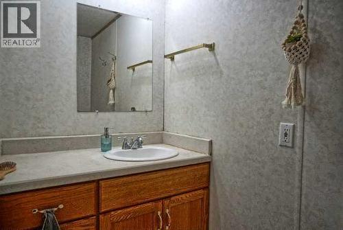 15458 Township Road 1064B, Rural Mackenzie County, AB - Indoor Photo Showing Bathroom