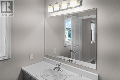 2534 River Mist Road, Ottawa, ON - Indoor Photo Showing Bathroom