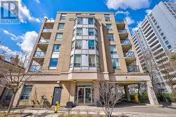 215 - 5940 YONGE STREET  Toronto, ON M2M 3V9