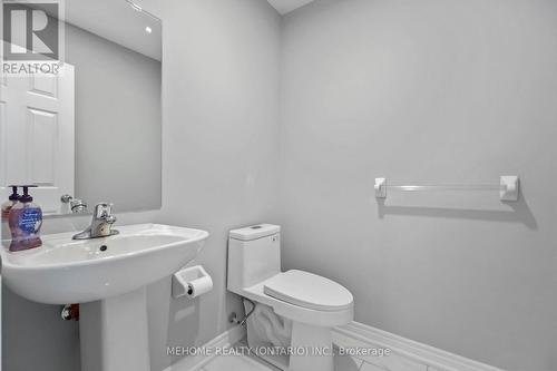 229 Dundas Way, Markham, ON - Indoor Photo Showing Bathroom