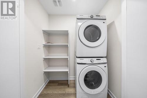1354 Kaniv Street, Oakville, ON - Indoor Photo Showing Laundry Room