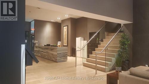 1506 - 1940 Ironstone Drive, Burlington (Uptown), ON - Indoor Photo Showing Other Room