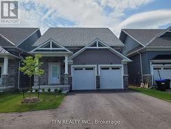 3213 MOSLEY STREET  Wasaga Beach, ON L9Z 1V4
