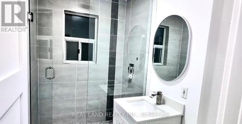 132 Edgecroft Road, Toronto, ON - Indoor Photo Showing Bathroom