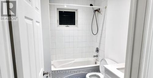 132 Edgecroft Road, Toronto, ON - Indoor Photo Showing Bathroom