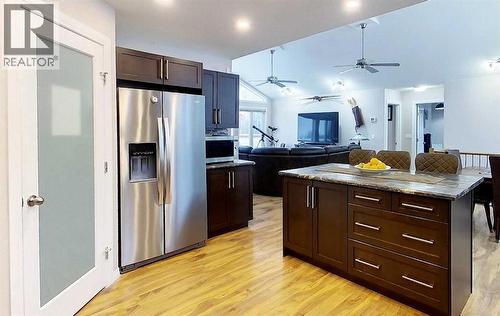 54003A Range Road 175, Rural Yellowhead County, AB - Indoor Photo Showing Kitchen