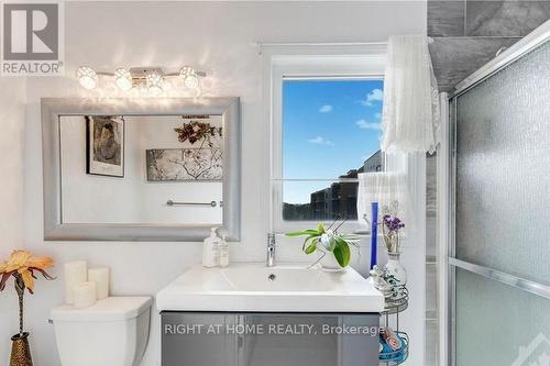 558 Recolte Private, Ottawa, ON - Indoor Photo Showing Bathroom