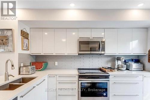 558 Recolte Private, Ottawa, ON - Indoor Photo Showing Kitchen With Double Sink