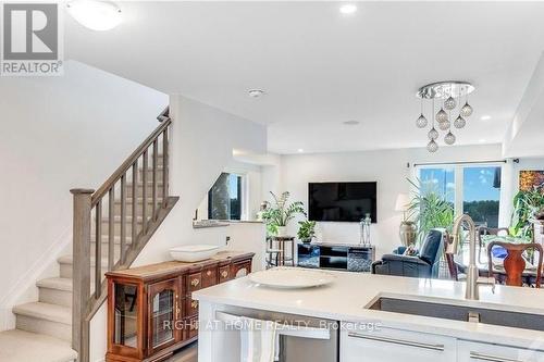558 Recolte Private, Ottawa, ON - Indoor