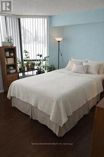 209 - 8 Silverbelle Grove, Toronto, ON - Indoor Photo Showing Bedroom